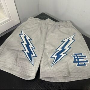 EE shorts for good prices,comes in package snd all